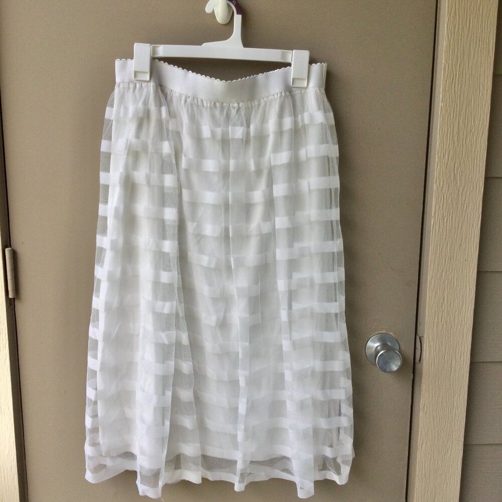 Metro Wear White Mesh Striped Midi Skirt – Size Large